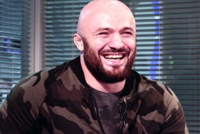 Бойца ММА оштрафовали за то, что он назвал полицейских «бандитами в масках»