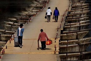 Мост через реку: как попытка помочь людям обернулась тюремным сроком для жителя Китая