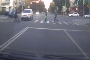 Пьяный водитель сбил электросамокатчика