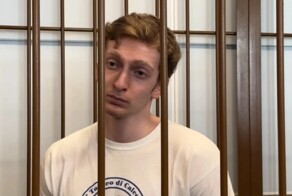 Сына чеченского миллиардера, подравшегося с полицией, выпустили из СИЗО
