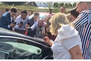 Оригинальное свадебное фото