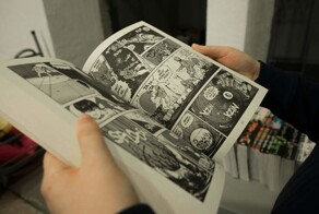 20-летний парень подал в суд на свою мать: она выбросила его коллекцию манги