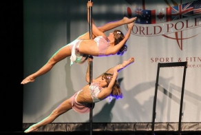 Танцы на пилоне (14 фото + 1 видео)