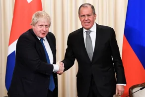 «Издевался». Борис Джонсон в мемуарах пожаловался на Сергея Лаврова