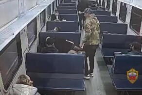 Мужчина уснул во время поездки на электричке в Подмосковье и остался без телефона