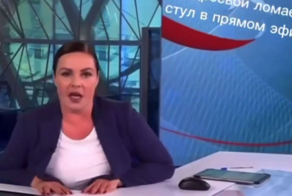 Под Андреевой сломался стул в прямом эфире 1 канала