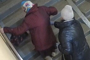 В Ярославле у беззащитной бабули две женщины нагло вытащили кошелёк из кармана