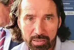 Римский уборщик, "похожий" на Киану Ривза знакомился с девушками и насиловал их