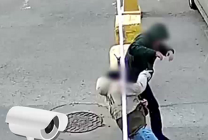 В Уфе шлагбаум «выбил страйк» – ударил по голове двух мужчин