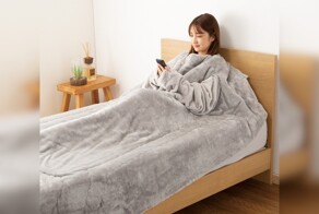 В Японии придумали "одеяло для смартфона": почему  оно  "губит людей"