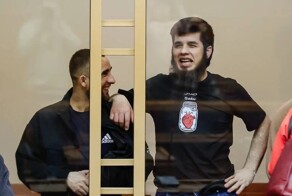 Челябинский суд отправил в колонию обвиняемых в убийстве подростка мигрантов