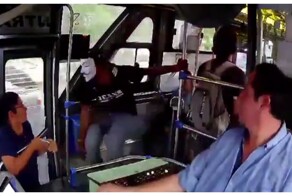 Водитель автобуса дал отпор грабителю