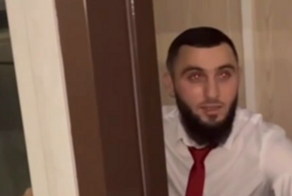 "У нас, чеченцев, вообще не принято разговаривать с женщинами!": жители московского ЖК недовольны работой чеченского ЧОП