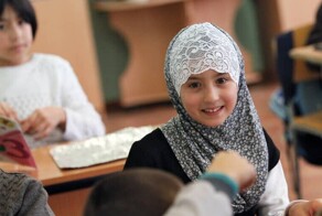 Власти Владимирской области объяснили запрет никабов в школах постановлением Верховного суда