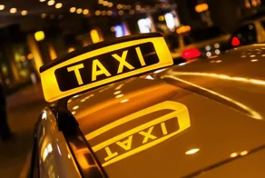 "Это ты полицию вызвал?": в Санкт-Петербурге наглый кавказец не хотел платить за проезд в такси, но водитель его переиграл