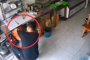 Китаец чуть не превратился в обед, благодаря газовой плите