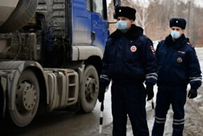 Тариф для большегрузов в Ленинградской области: оперативники УСБ поймали двух высокопоставленных полицейских за получением взятки