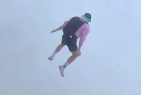 Прыжок с парашютом в "неизвестность"