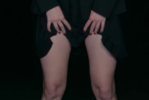 Снявшаяся в клипе «Дельфина» модель пожаловалась, что при монтаже её сделали голой