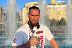 Спортсмен снял на видео, как чуть не утонул в бассейне