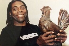 Петух, который однажды перешёл дорогу и получил бессмертие