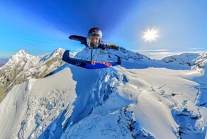 Спортсмен установил несколько рекордов за один полет