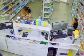 Лох не мамонт: в Кирове цыганка обманула доверчивого фармацевта