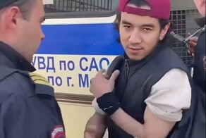 В Москве мигрант при задержании стал хамить и оскорблять полицейских