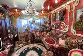 Дорого-богато: в Стерлитамаке продают трёхкомнатную квартиру в стиле "цыганское барокко"