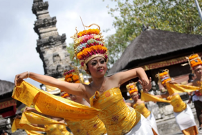 Хватит так танцевать! На Бали запрещено танцевать так, как им не нравится