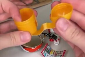 Зачем в контейнере киндера прорези?