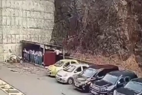 Автомобиль рухнул с 12-метровой высоты в Приморье