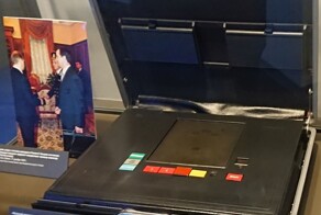 Как США и Британия наседают на Россию в 21-м веке