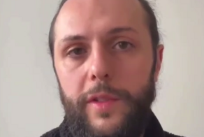 Пошутивший про Иисуса комик извинился перед верующими