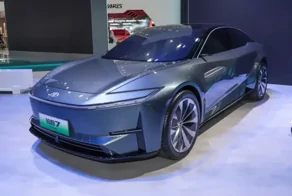 Toyota показала большой электроседан bZ7, который выйдет в 2025 году