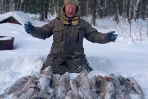 Чиновник из ХМАО похвастался богатым уловом и разгневал местных жителей