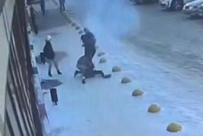 В Новосибирске парень получил ранение в лицо, защищая младшего брата