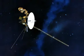 Инженерам NASA удалось полностью восстановить связь с 47-летним зондом «Вояджер-1» после очередного сбоя