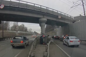 Прямой наводкой в опору моста