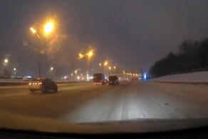 Водитель переоценил свои способности и устроил массовое ДТП на МКАДе