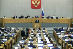 «Это чуждый для нас путь»: депутат из Смоленска предложил отменить многопартийность в Госдуме и сделать всего одну фракцию