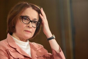 "Ситуация в экономике патовая, а с неё - как с гуся вода!": в Госдуме предложили снять Э.Набиуллину с поста главы Центробанка