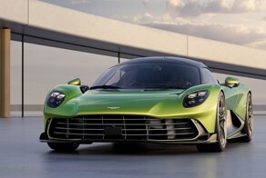 Aston Martin представила 4-моторный гиперкар Valhalla