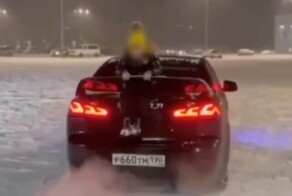Дрифт с чужим ребёнком на багажнике