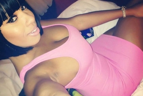 Аппетитные девушки в обтягивающих платьях. Часть 3. (50 фото)