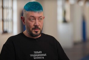 «Он не нужен нам был со своей мазнёй»: Артемия Лебедева попросили проверить на пропаганду ЛГБТ* из-за герба Суздаля со странным «голубком»