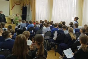 «Мат приводит к развращению и ранним сексуальным связям»: в Подмосковье священник провёл беседу со школьниками о вреде нецензурной брани