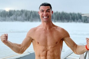 Криштиану Роналду искупался в проруби в Финляндии