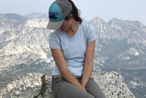 30 туристов, которые были очень удивлены и даже испуганы встречей с представителями местной фауны