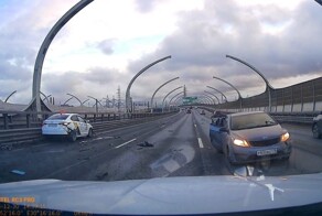 Очередная недолгая стоянка на скоростной магистрали